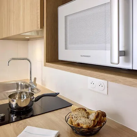 Aparthotel Quality 3*